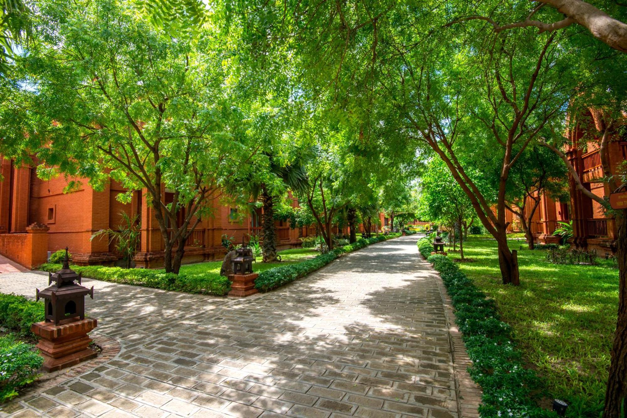 Heritage Bagan Hotel Exterior photo